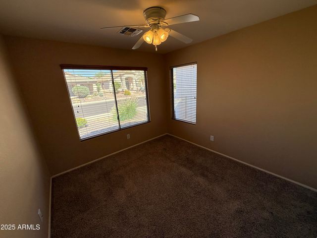 2321 W Straight Arrow Lane, Phoenix, AZ 85085