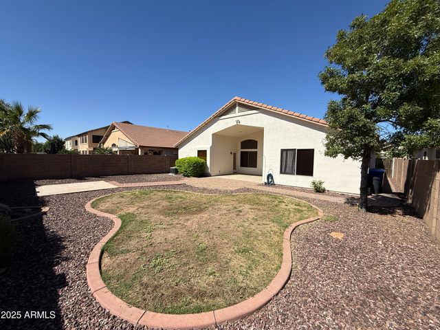 2321 W Straight Arrow Lane, Phoenix, AZ 85085