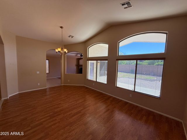 2321 W Straight Arrow Lane, Phoenix, AZ 85085