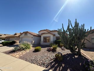 2321 W Straight Arrow Lane, Phoenix, AZ 85085