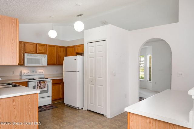 1706 Delki Street NW, Palm Bay, FL 32907