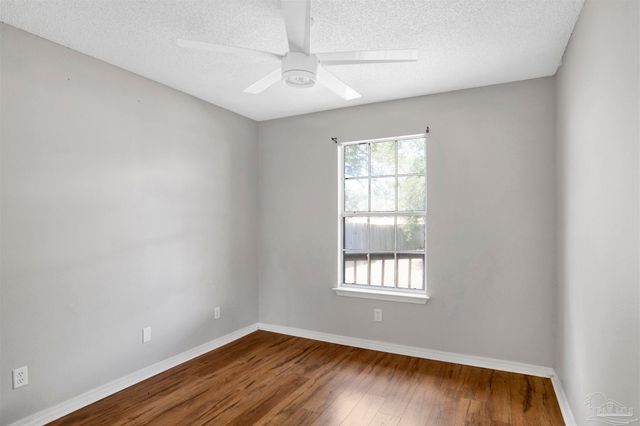 308 Twisted Oak Dr, Cantonment, FL 32533