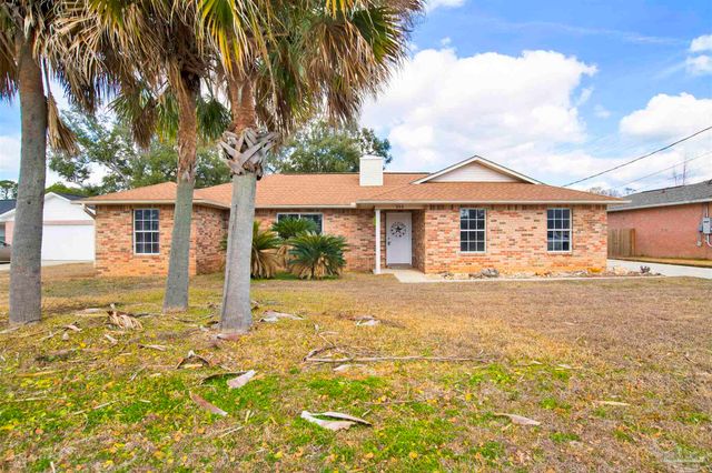 308 Twisted Oak Dr, Cantonment, FL 32533