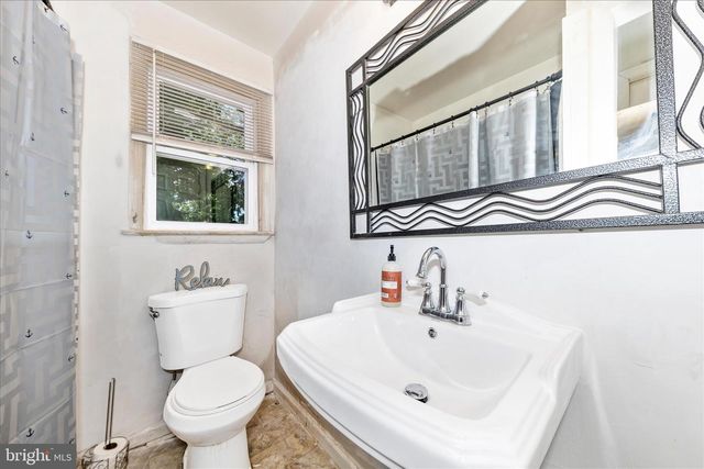6008 SEAT PLEASANT DR, Capitol Heights, MD 20743