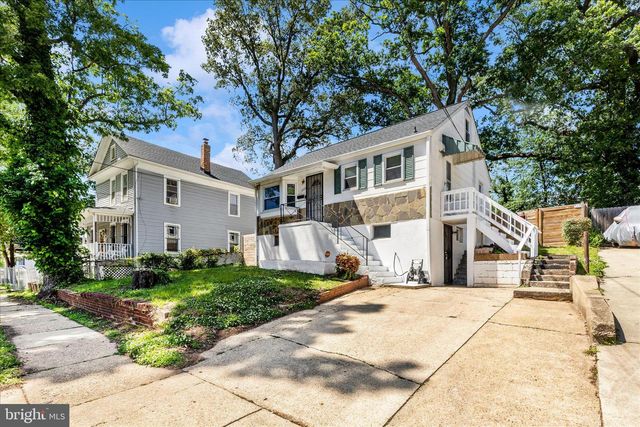 6008 SEAT PLEASANT DR, Capitol Heights, MD 20743