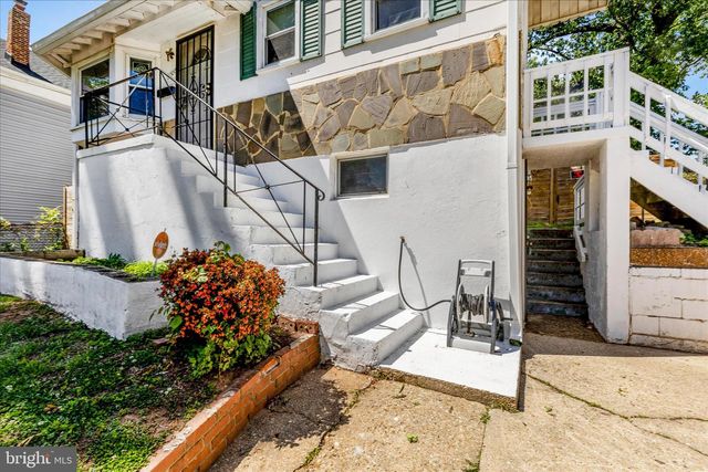 6008 SEAT PLEASANT DR, Capitol Heights, MD 20743