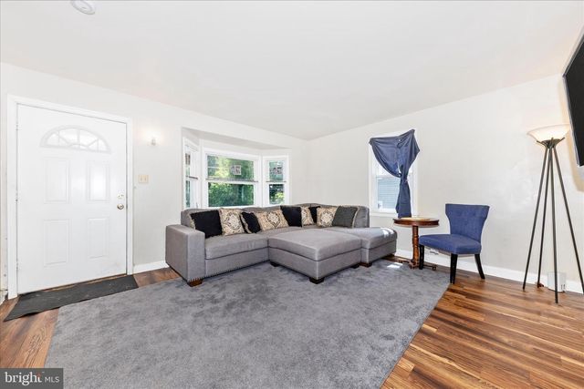 6008 SEAT PLEASANT DR, Capitol Heights, MD 20743
