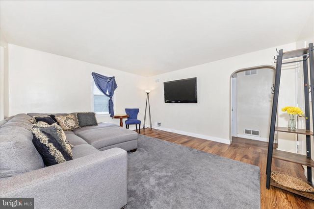 6008 SEAT PLEASANT DR, Capitol Heights, MD 20743