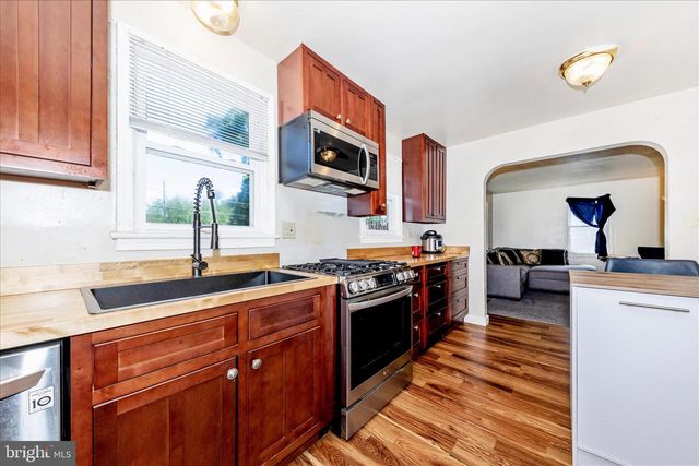 6008 SEAT PLEASANT DR, Capitol Heights, MD 20743