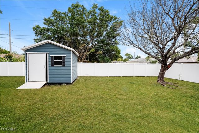 126 SE 7th ST, Cape Coral, FL 33990