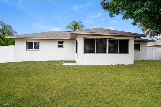 126 SE 7th ST, Cape Coral, FL 33990