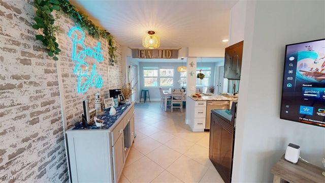 560 E Valley DR, Bonita Springs, FL 34134