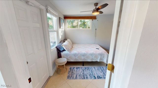 560 E Valley DR, Bonita Springs, FL 34134