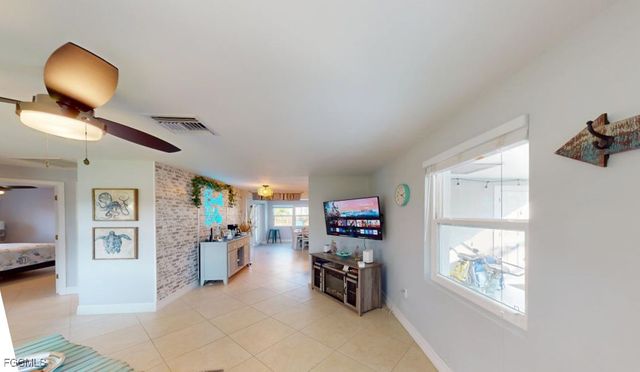 560 E Valley DR, Bonita Springs, FL 34134