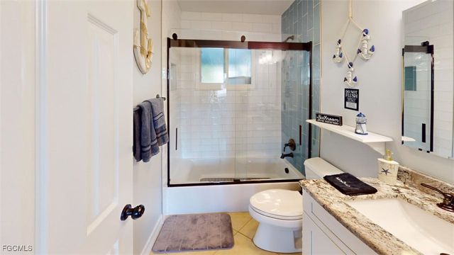 560 E Valley DR, Bonita Springs, FL 34134