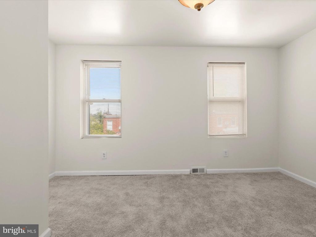 Image 14 of property listing at 3211 ELMLEY AVE, Baltimore, MD 21213