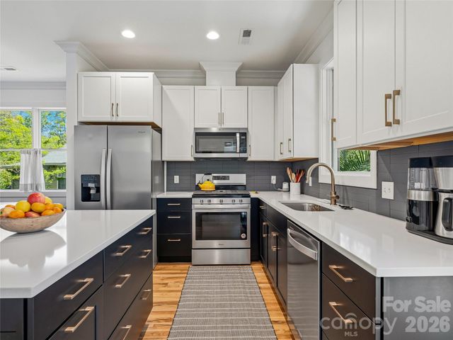 260 Waynesville Avenue, Asheville, NC 28806