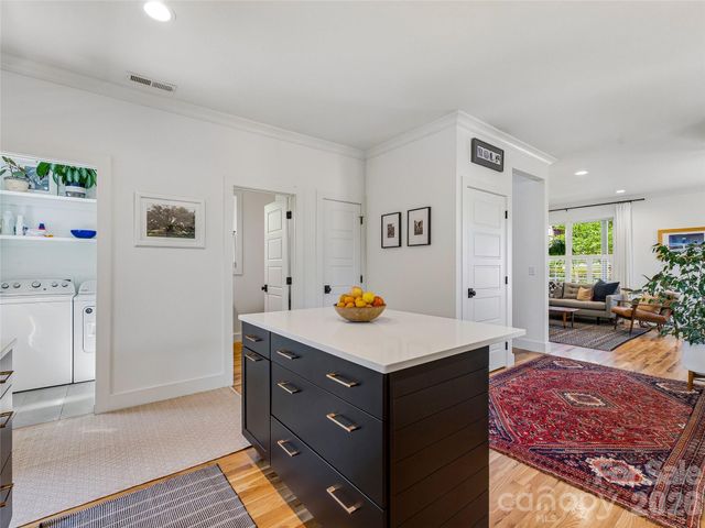 260 Waynesville Avenue, Asheville, NC 28806