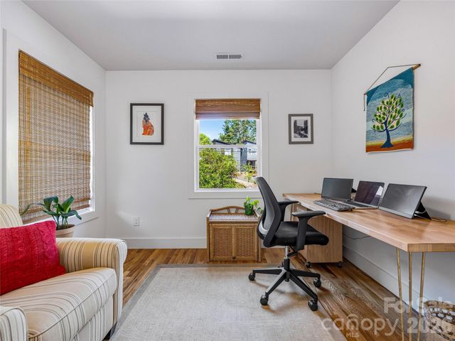 260 Waynesville Avenue, Asheville, NC 28806