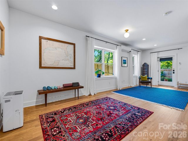 260 Waynesville Avenue, Asheville, NC 28806