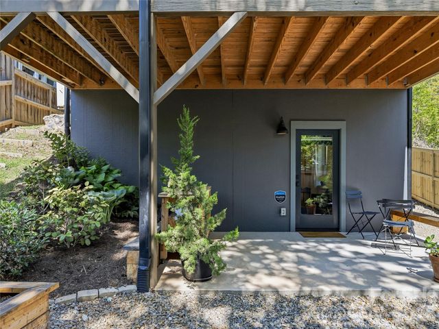 260 Waynesville Avenue, Asheville, NC 28806