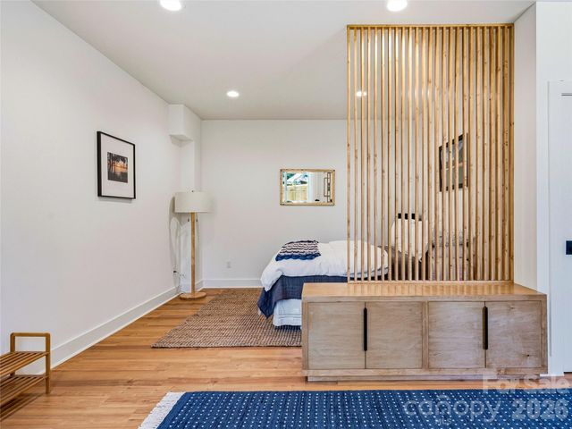260 Waynesville Avenue, Asheville, NC 28806