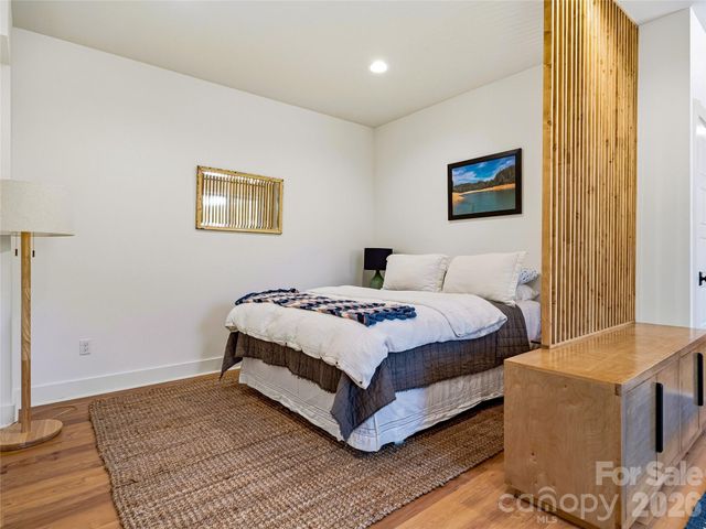 260 Waynesville Avenue, Asheville, NC 28806