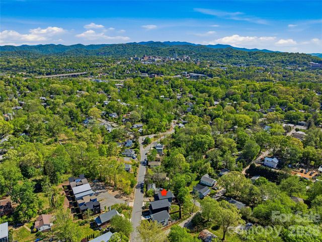 260 Waynesville Avenue, Asheville, NC 28806