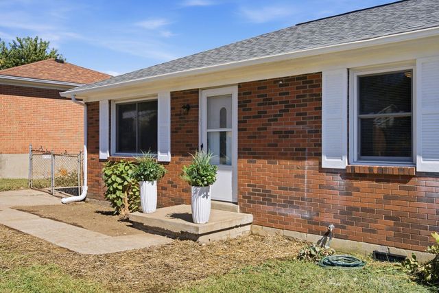528 Foxwood Drive, Nicholasville, KY 40356