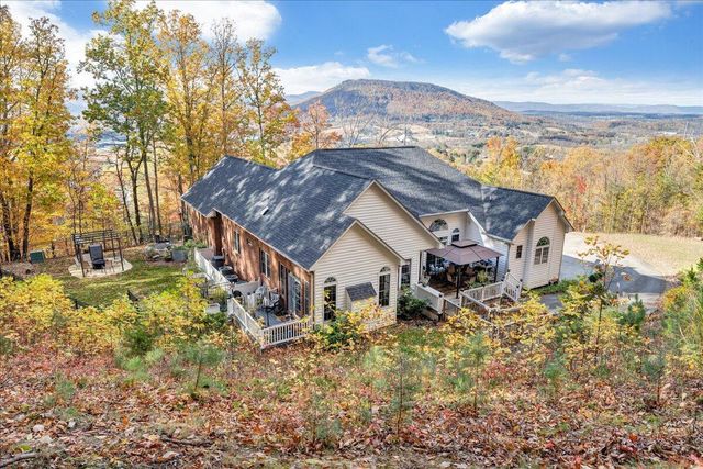 273 Post Oak DR, Roanoke, VA 24019