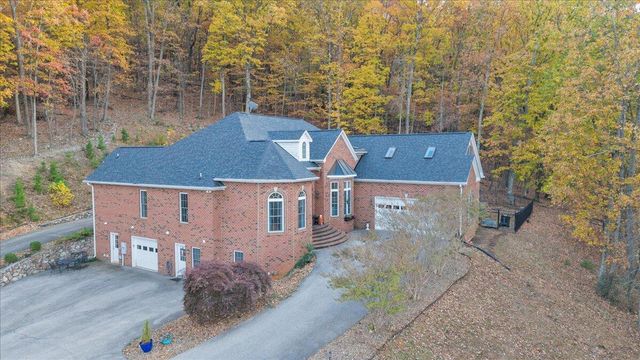 273 Post Oak DR, Roanoke, VA 24019