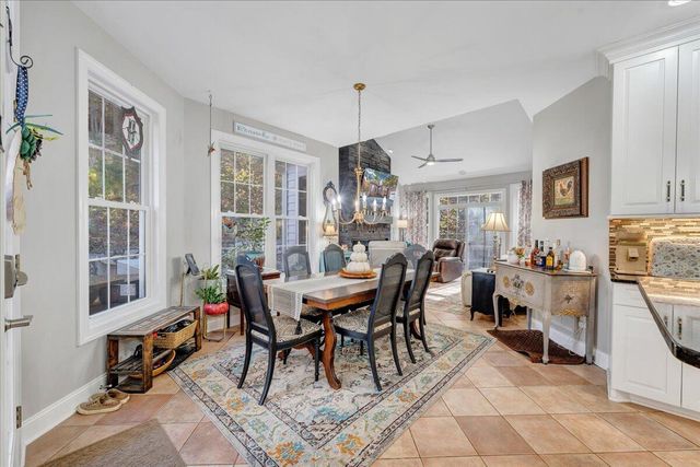 273 Post Oak DR, Roanoke, VA 24019