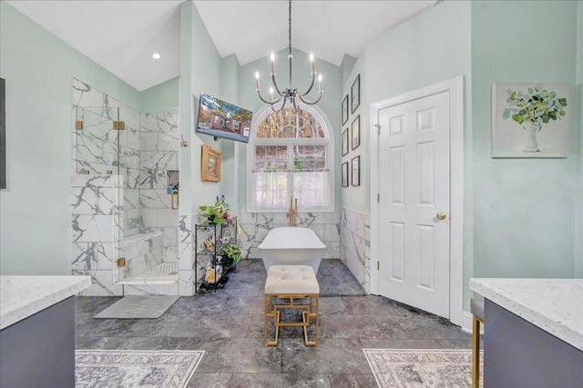 273 Post Oak DR, Roanoke, VA 24019