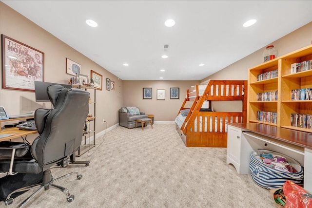 273 Post Oak DR, Roanoke, VA 24019