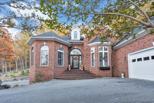 273 Post Oak DR, Roanoke, VA 24019