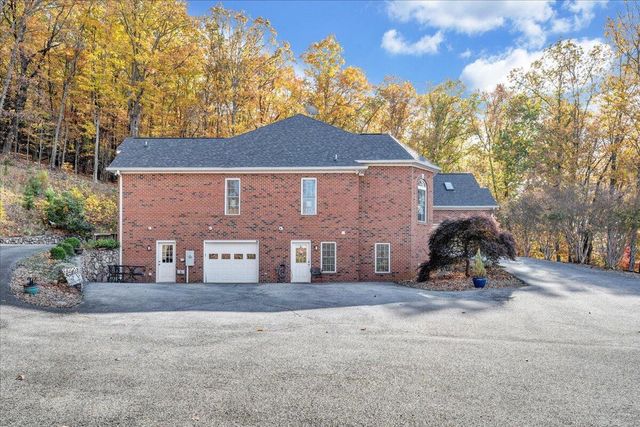 273 Post Oak DR, Roanoke, VA 24019