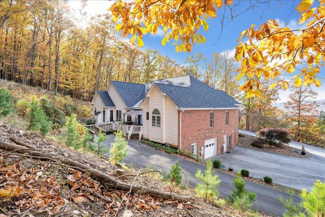 273 Post Oak DR, Roanoke, VA 24019