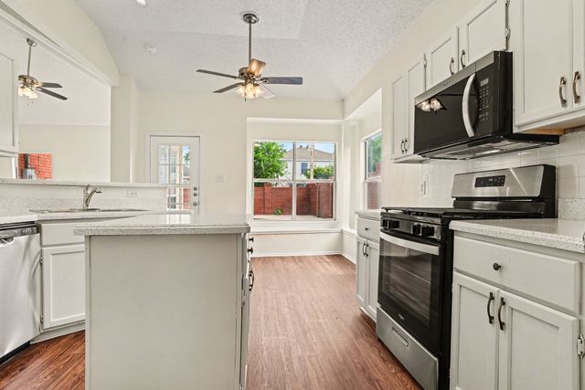 7107 Grey Dawn Lane, Dallas, TX 75227