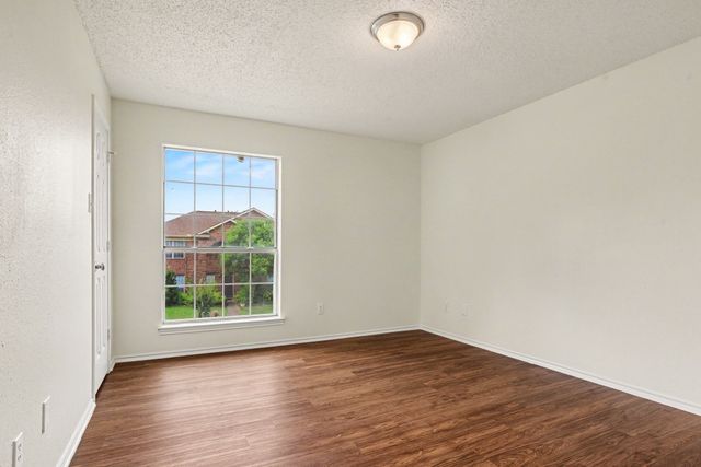 7107 Grey Dawn Lane, Dallas, TX 75227