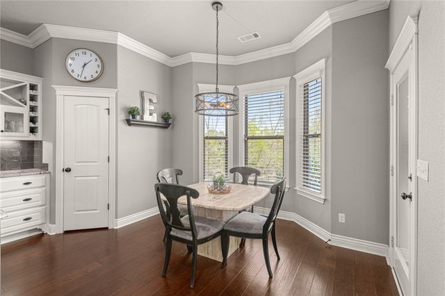 502 NE Marina Drive, Bentonville, AR 72712