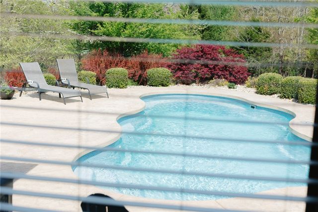 502 NE Marina Drive, Bentonville, AR 72712