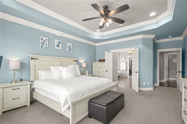 502 NE Marina Drive, Bentonville, AR 72712