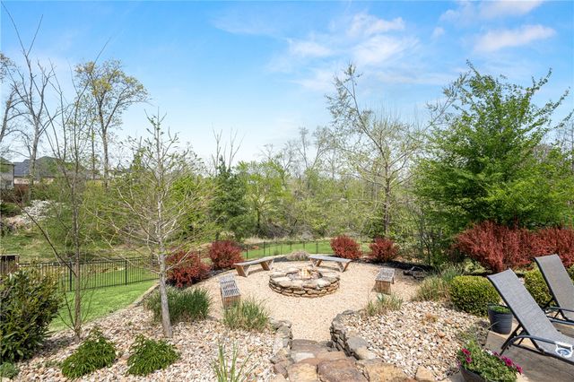 502 NE Marina Drive, Bentonville, AR 72712