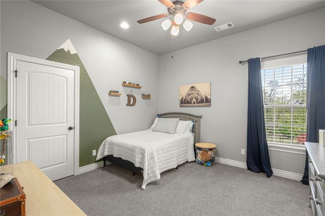 502 NE Marina Drive, Bentonville, AR 72712