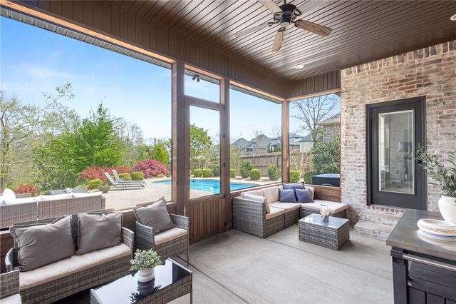 502 NE Marina Drive, Bentonville, AR 72712