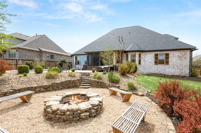 502 NE Marina Drive, Bentonville, AR 72712
