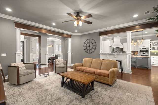 502 NE Marina Drive, Bentonville, AR 72712