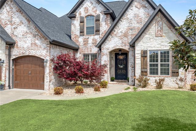 502 NE Marina Drive, Bentonville, AR 72712