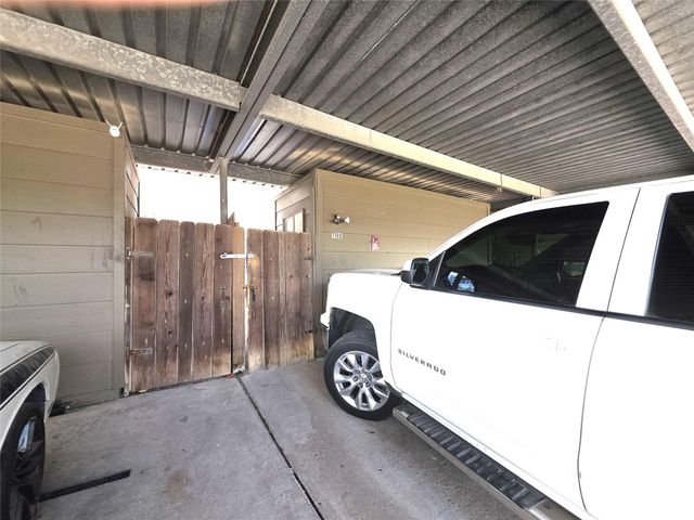 7118 Crownwest Street 7118, Houston, TX 77072