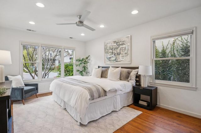 580 Lincoln Avenue, Palo Alto, CA 94301